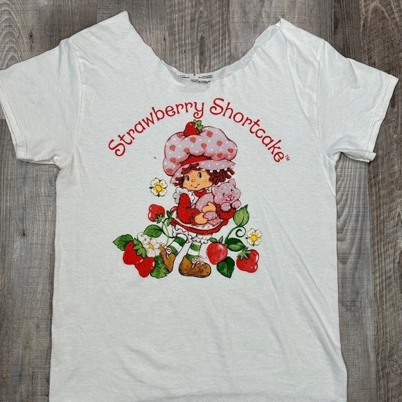 Strawberry Shortcake & Custard Kitty White Cut Off Top T Shirt Size Small - Picture 2 of 8